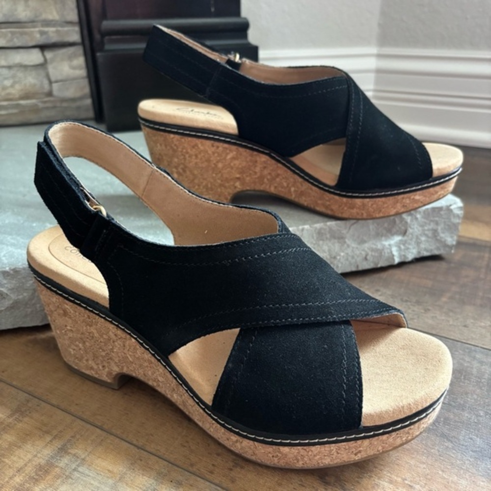 Clarks Giselle Cove Black Suede Sling Back Cushion Wedge Sandals Women‎ Size 10W